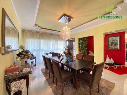 Imagem 12 de 23 de Casa À Venda Com 4 Dormitórios, Piscina, Próximo Ao Centro - Bairro Coloninha - Gaspar Sc - Ca0611