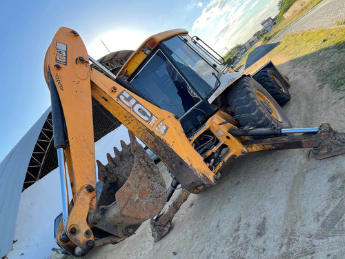Imagem 3 de 4 de Jcb