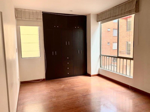 Apartamento En Arriendo En Mazurén, Bogotá