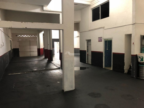 Imagen 3 de 15 de Local Galpon Aguada Venta Lenguas Y Bazán A Mts. Palacio Legislativo
