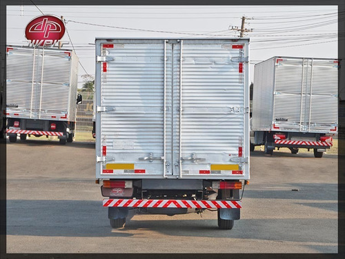 Imagem 11 de 12 de Iveco Daily 35s14 Com Baú