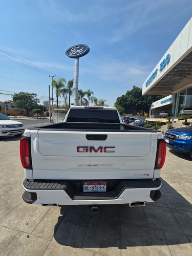 Gmc Sierra At4 V8 4x4
