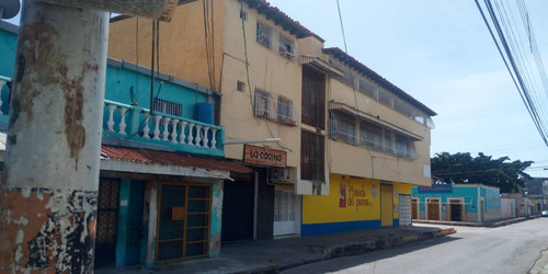 Edificio Silvana En La Calle Acosta / Sucre Ve02-1627crp-rgon