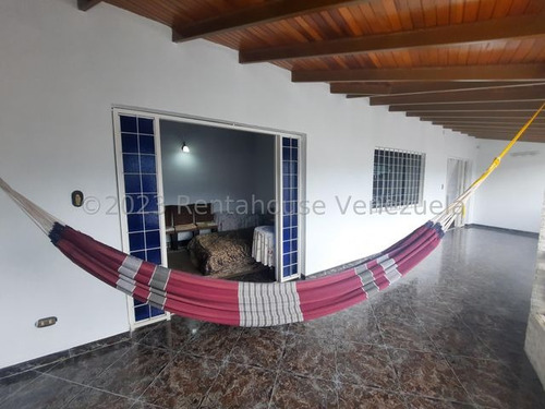 Casa En Venta En Castillejo Mls #24-3074