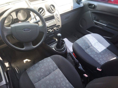 Ford Fiesta 1.0 Rocam Hatch 8v Flex 4p Manual