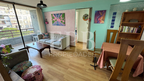 Se Vende Amplio Departamento 2d 1b En Sector Residencial