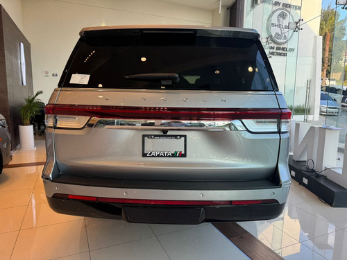 Lincoln Navigator L 2024