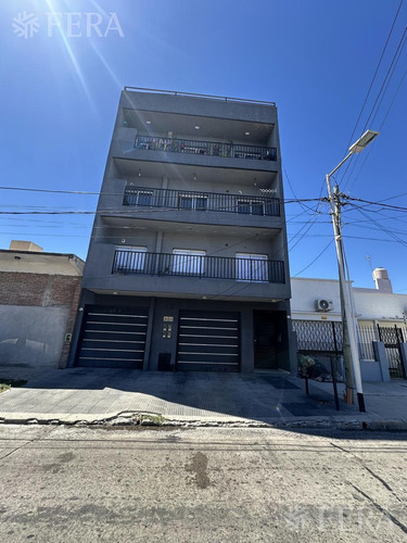 Venta Departamento 2 Ambientes Con Patio En Villa Domínico