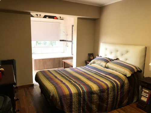 Casa 3 Ambientes Con Cochera Y Parque En Barrios Los Tilos