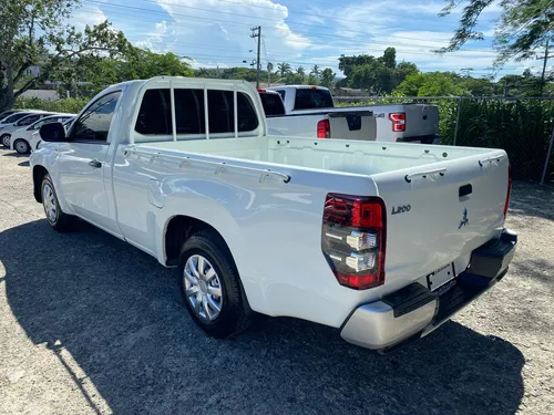 Disponible Para La Venta Mitsubishi L200 2024