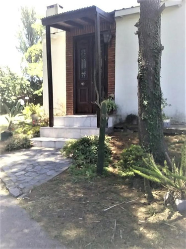 Casa En Venta - 2 Dormitorios 2 Baños - 950mts2 - Barrio Chapadmalal