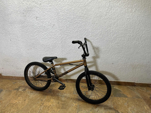 Bicicleta Bmx Gt Dorada Semi Nueva