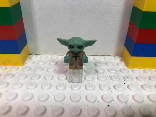 Lego Original. Bebe Yoda. Star Wars. (Usado)