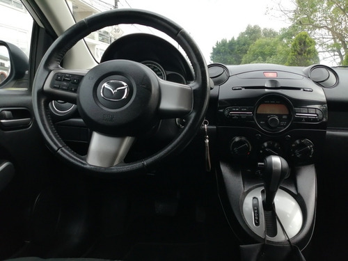Mazda 2 Automatico
