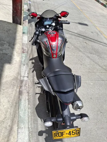 Yamaha R15 V3