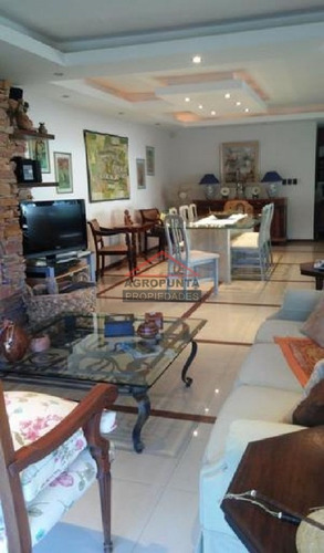 Casa En Mansa, 3 Dormitorios *- Ref: 4088