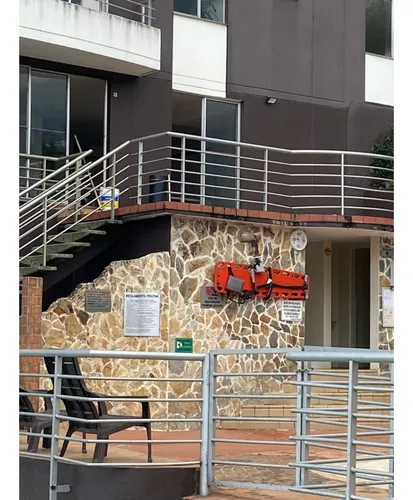 Arriendo Amplio Apartamento En Altos Del Poblado