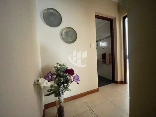 Casa En Mercedes, Terminal
