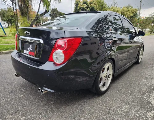 Chevrolet Sonic 1.6 Lt 5 p