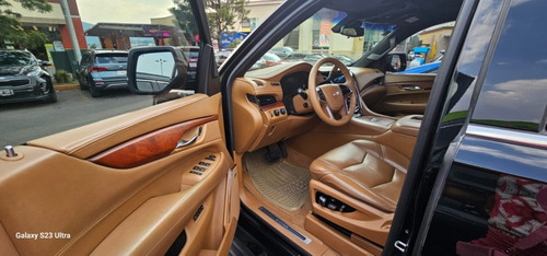 Cadillac Escalade 6.2 Plinum 4x4 At