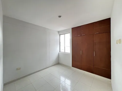 Apartamento En Arriendo En Guaimaral. Cod A30733