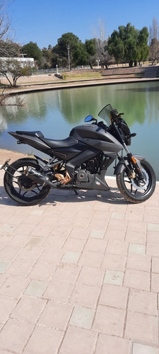 Imagen 1 de 25 de Rouser Ns 200