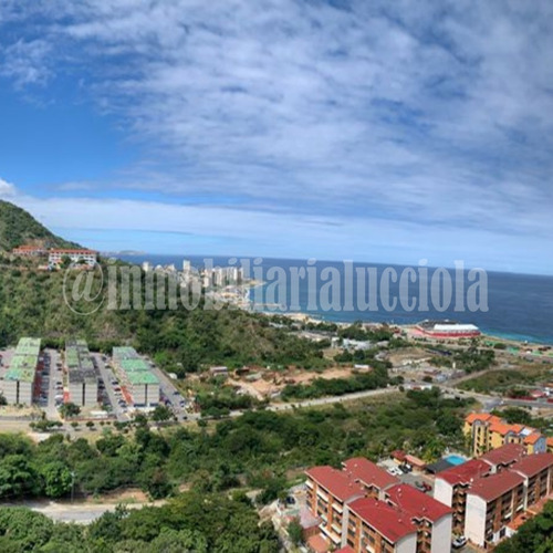 En Venta Apartamento Con Vista Al Mar En La Llanada. Edo La Guaira 90m2 Ref 143