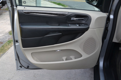 Imagen 12 de 13 de Dodge Grand Caravan Se 2019