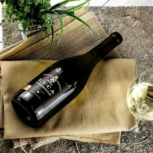 Imagen 4 de 10 de Vino Luca Chardonnay Caja X 6 X 750ml.