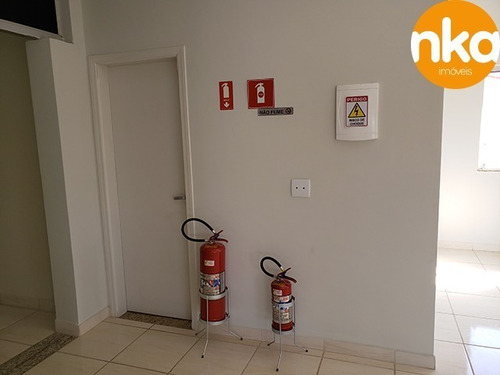 Imagem 7 de 11 de Sala Comercial C/ Banheiro Interno Na Vila Moletta Em Valinhos. - Sa00303 - 70795730