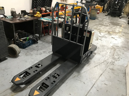 Imagen 12 de 14 de Porta Estibas Electrico Crown Pe4000/pe4500