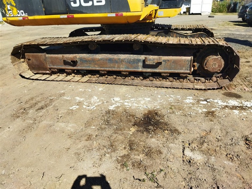 Escavadeira Jcb Js200lc Ano 2011 C/ 11.000 Horas