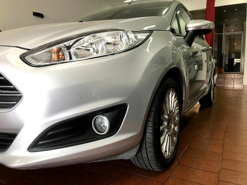 Ford Fiesta Kinetic Design 1.6 Se Plus 120cv 2015