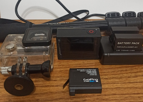 Câmera Digital Gopro Hero4 Silver 4k 12mp Display + Dome