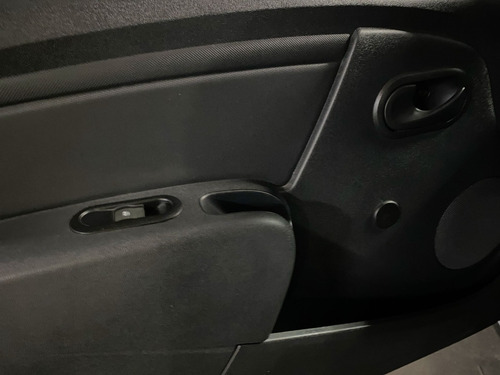 Imagen 21 de 25 de Renault Logan Familier