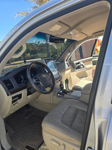 Lc 200 Dubai