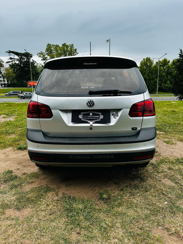 Volkswagen Suran Cross 1.6 Highline 101cv