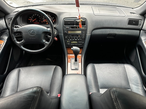 Lexus ES 3.0 4p