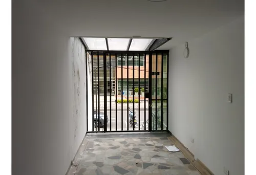 Alquiler Edificio De Tres Niveles En El Sector Chico En Bogota