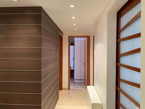 Imagen 11 de 20 de Apartamento En Venta El Rosal. Amplia Terraza Con Vista. Pozo De Agua. Código 22-13369 Mrodriguez