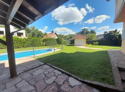 Casa En Venta Country Banco Provincia