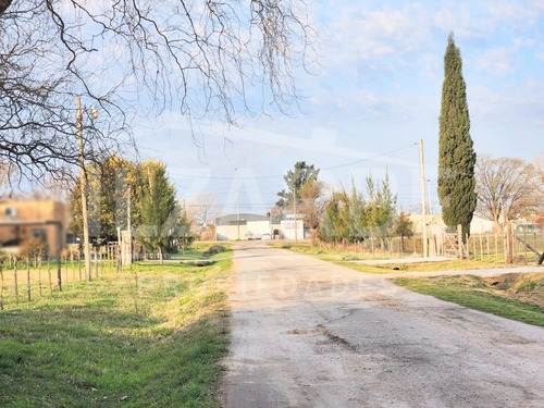 Casa-quinta A Pocos Mts De Ruta 20 Y J.m.r