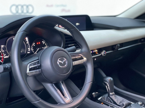 Imagen 6 de 14 de Mazda 3 I Grand Touring 2020