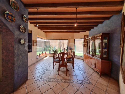 Casa En Venta Estilo Mexicano En Campestre Morillotla! A Un Min De Periférico!