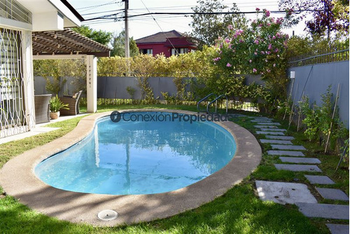 Casa Venta De 4 Dorm. - Piscina - Jardín Zen, En Las Condes