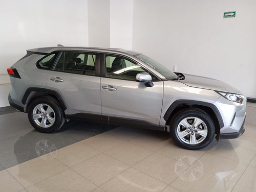 Toyota RAV4 2.5 Le At