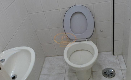 Loja Localizado(a) No Bairro Gonzaga Em Santos / Santos - 5301