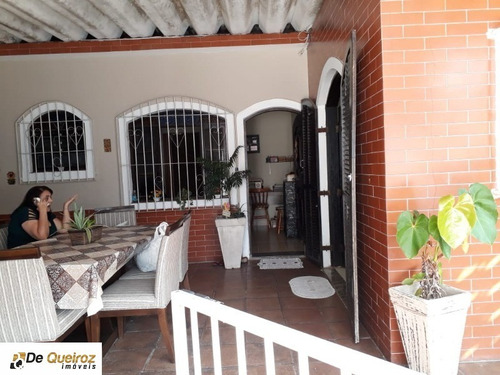 Imagem 6 de 15 de Casa Em São Viscente, Isolada, Lado Morro, Usado, Rua Calçada, Murado, 02 Dormitórios, 01 Banheiro, Cozinha, Sala, Quintal, Área De Serviço. - 6169 - 68989571