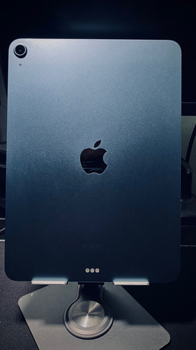 iPad Air 5 Generación 10.9 Wi-fi 256 Gb Chip M1 Azul (Usado)