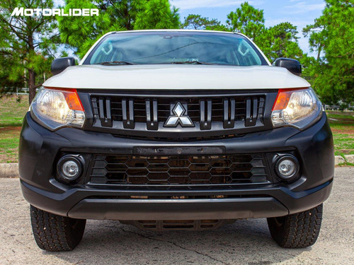 Mitsubishi L200 2.4 4x4 Descuenta Iva | Permuta / Financia
